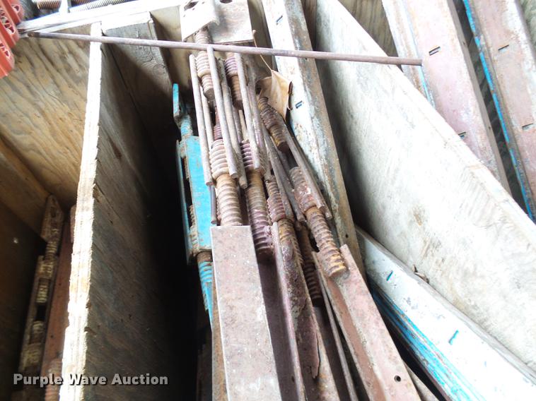 image for item DF7091 Simpson concrete forms